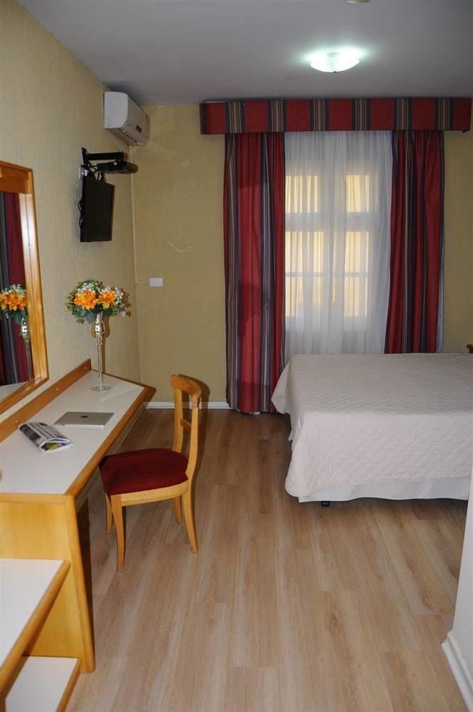 Curitiba Palace Estacao Hotel Екстериор снимка
