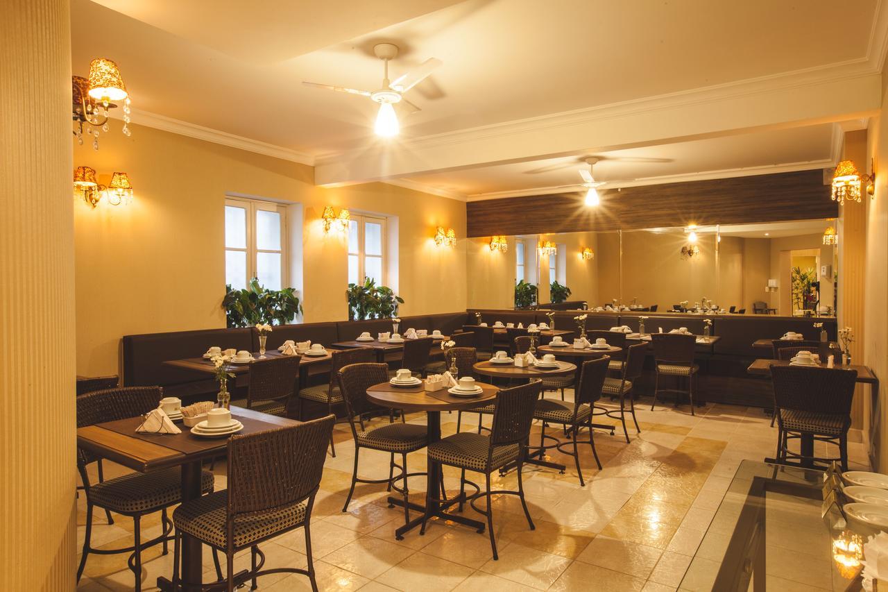 Curitiba Palace Estacao Hotel Екстериор снимка