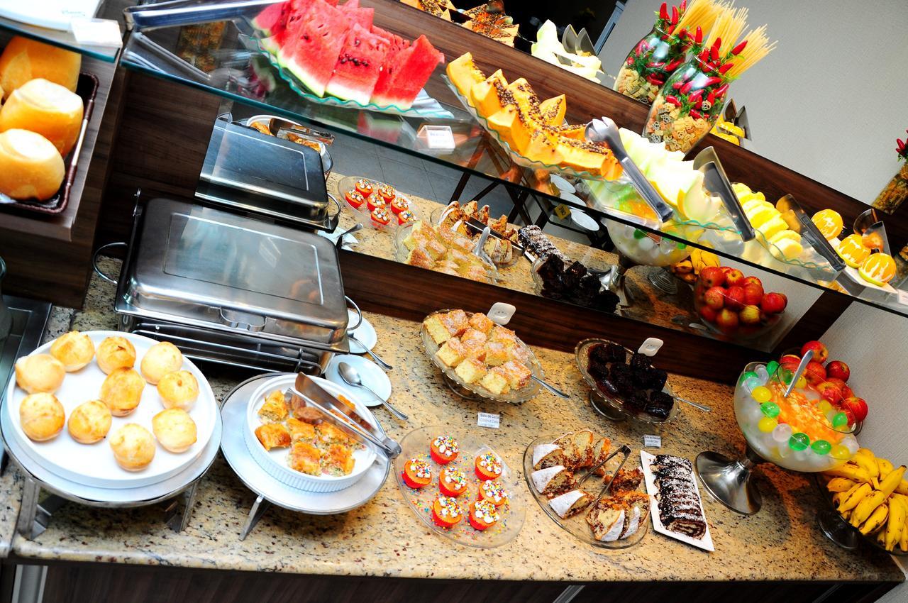 Curitiba Palace Estacao Hotel Екстериор снимка
